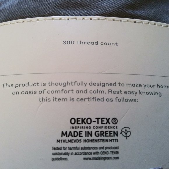 Casaluna Temperature Regulating Solid Pillowcase Set - Picture 5 of 13